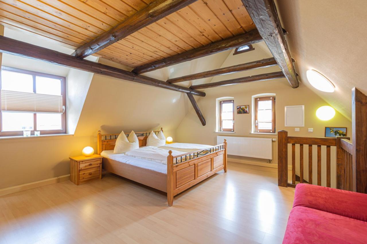 Apartmenthaus Schlag เนาม์บวร์ก ภายนอก รูปภาพ